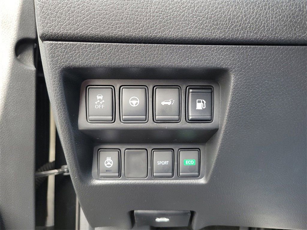 Used 2020 Nissan Rogue SL w/ Premium Package image 15