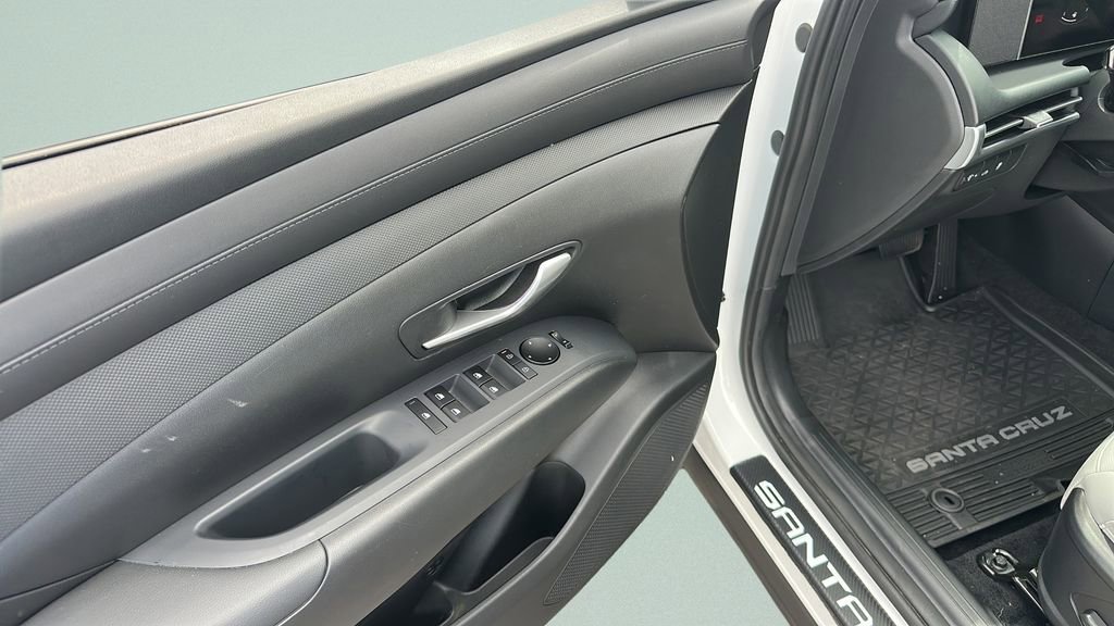 Used 2025 Hyundai Santa Cruz SEL image 33