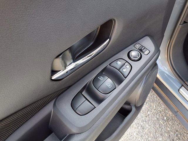 Used 2024 Nissan Kicks SV w/ Exterior Package FWD image 16