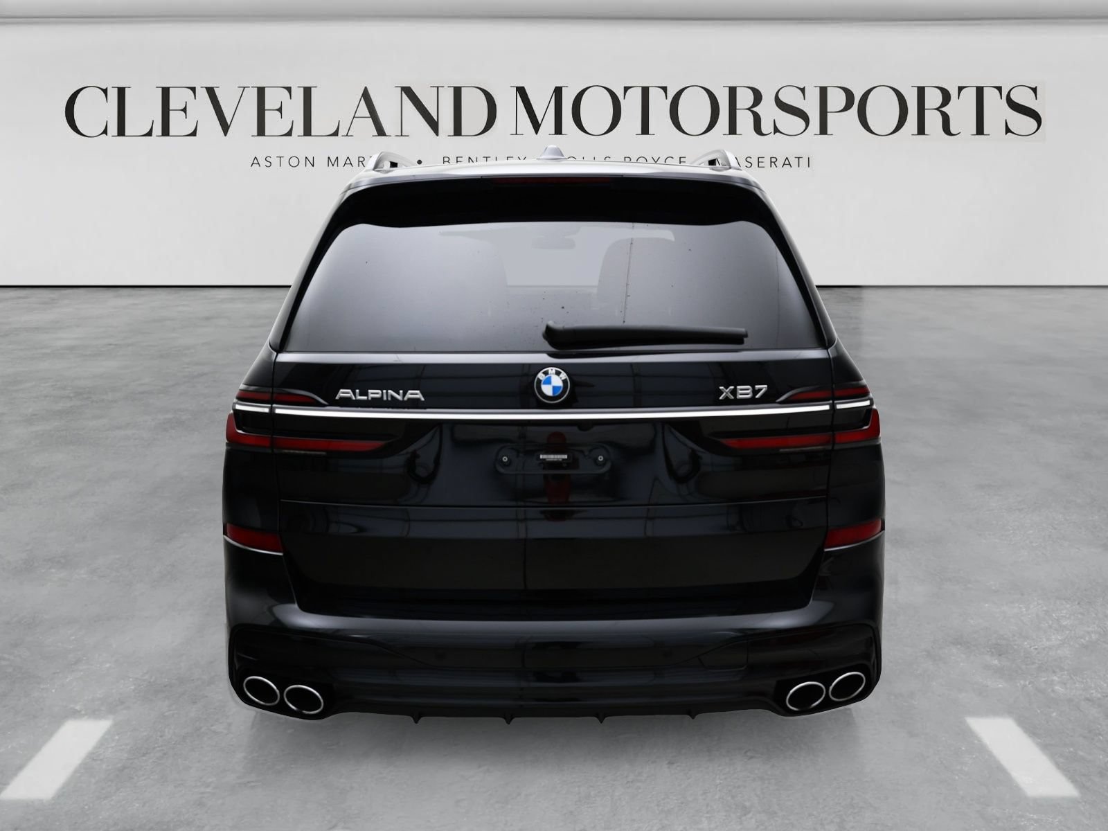 Used 2024 BMW ALPINA XB7 AWD/4WD image 11