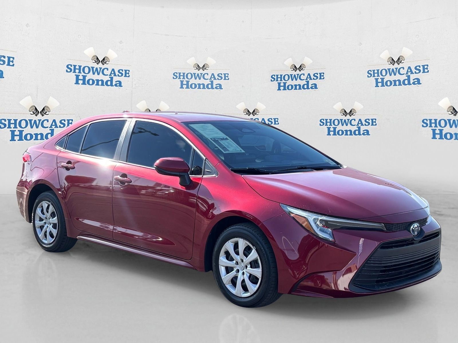 Used 2025 Toyota Corolla LE w/ Carpet Mat Package (TMS) image 10