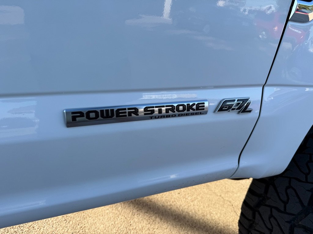 Used 2017 Ford F250 XLT AWD/4WD image 9