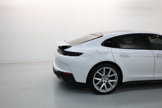 Used 2024 Porsche Panamera 4 image 69