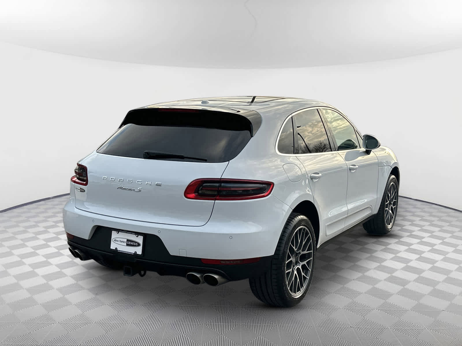 Used 2018 Porsche Macan S image 5