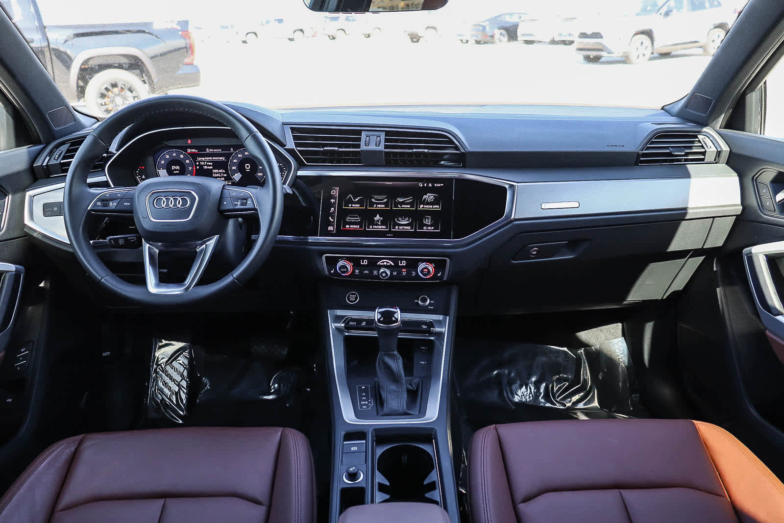 Used 2025 Audi Q3 2.0T Premium w/ Convenience Package image 16