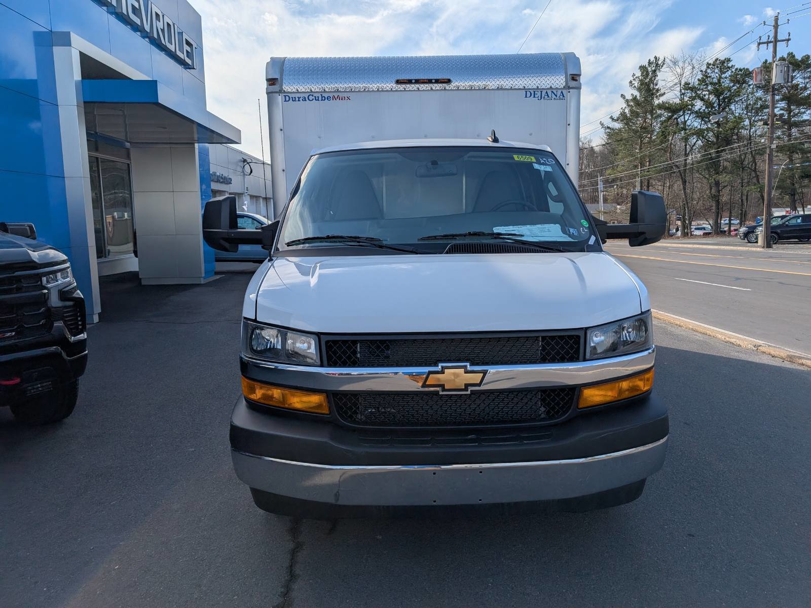 New 2024 Chevrolet Express 3500 1WT w/ Power Convenience Package image 8