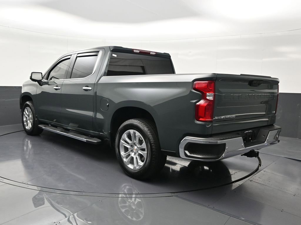 Used 2025 Chevrolet Silverado 1500 LTZ image 3