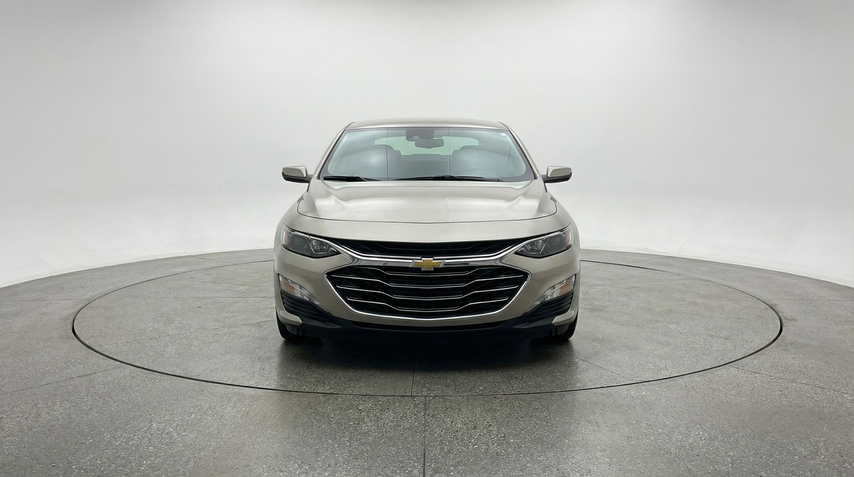 Used 2024 Chevrolet Malibu LT FWD image 2