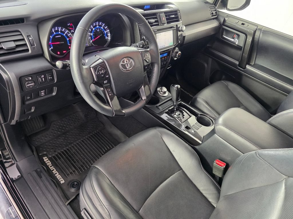 Used 2019 Toyota 4Runner Limited AWD/4WD image 9