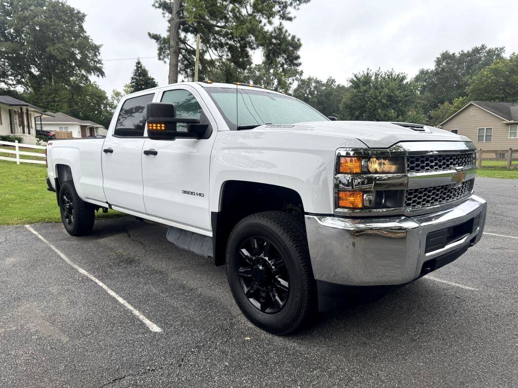 Used 2019 Chevrolet Silverado 3500 W/T w/ WT Convenience Package image 2