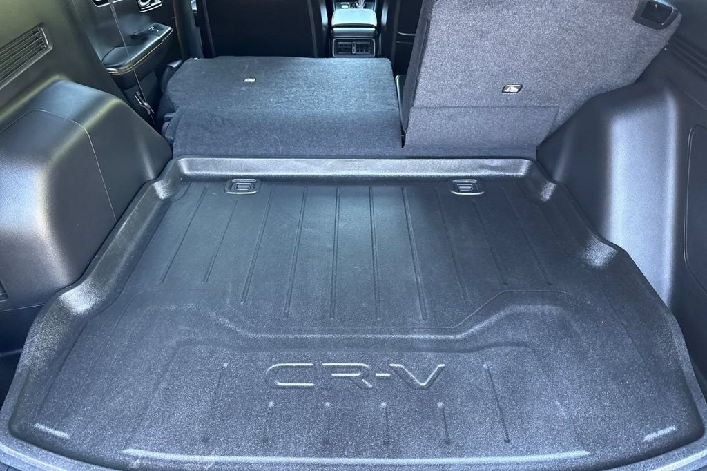 Certified 2025 Honda CR-V Sport Touring image 17