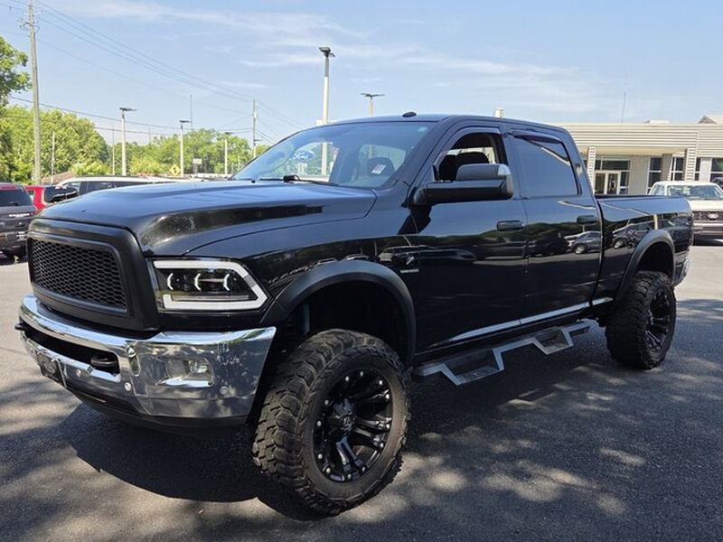 Used 2018 RAM 2500 Tradesman w/ Chrome Appearance Group AWD/4WD image 3