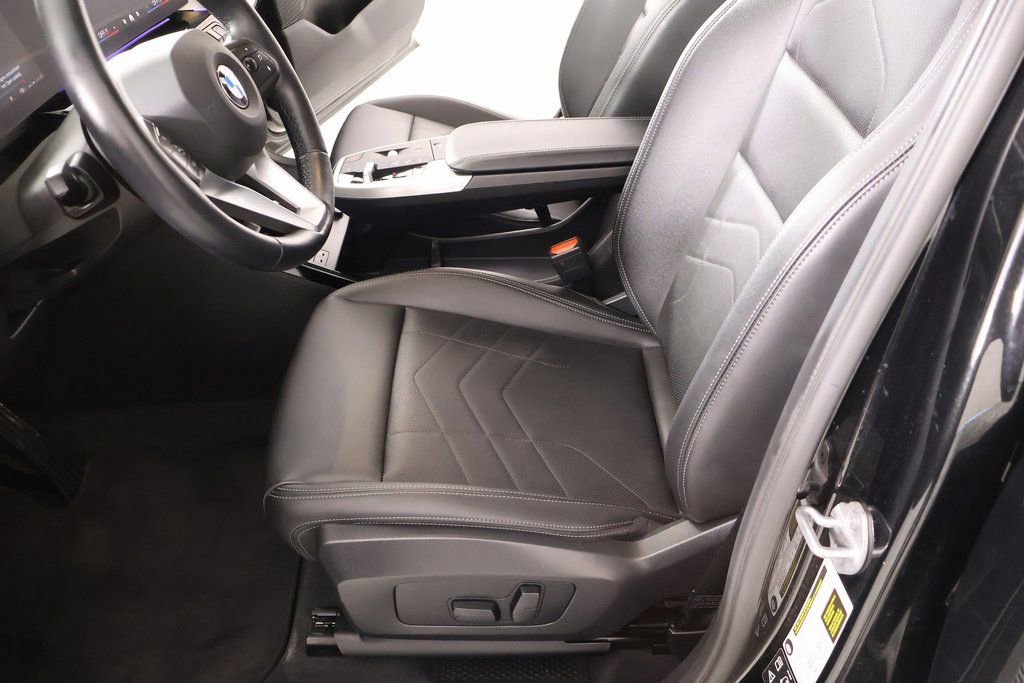 Used 2025 BMW X1 xDrive28i image 11