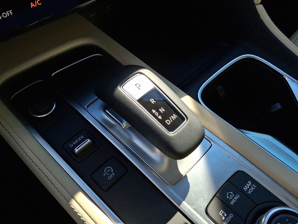 Used 2025 INFINITI QX60 Sensory w/ Vision Package image 15