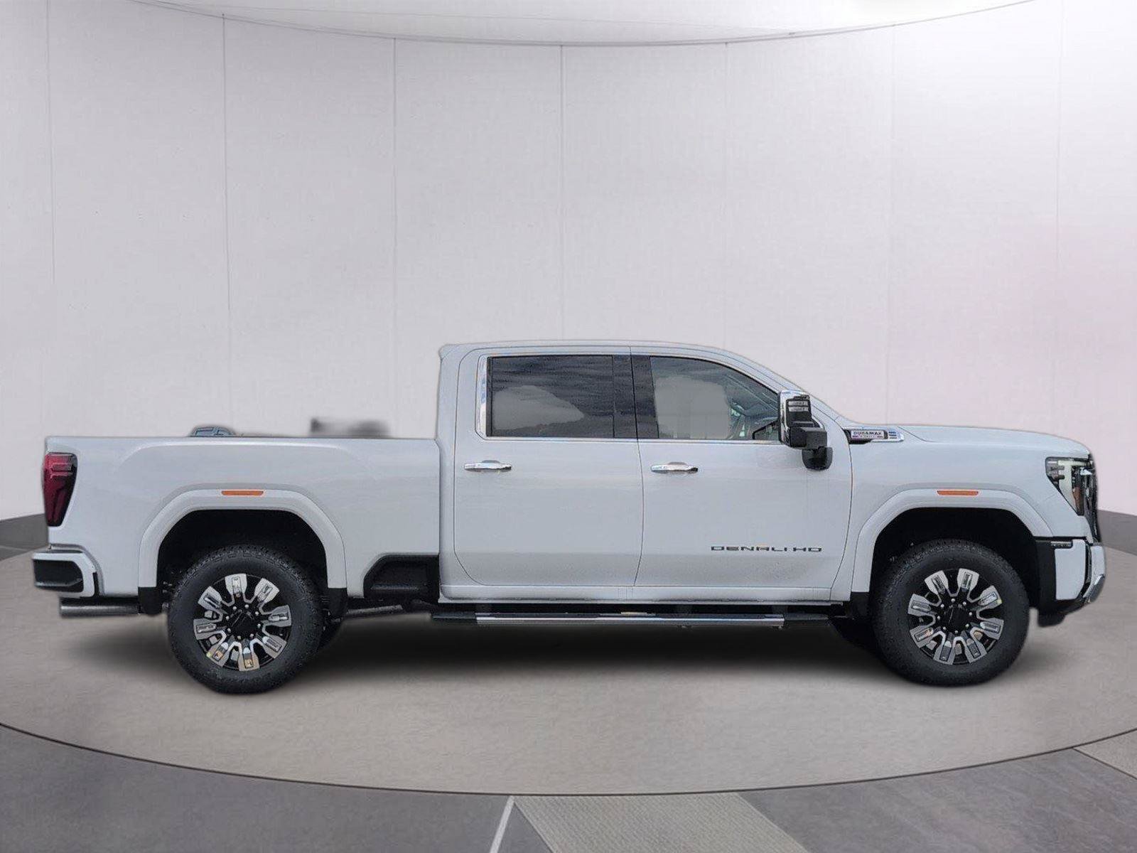 New 2026 GMC Sierra 2500 Denali w/ Denali Reserve Package AWD/4WD image 8