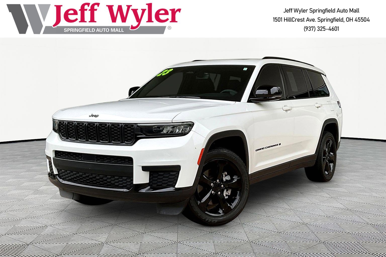 Used 2023 Jeep Grand Cherokee L Laredo AWD/4WD image 1