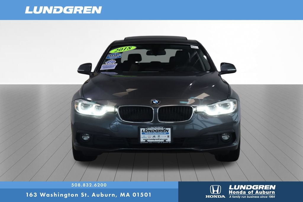 Used 2018 BMW 320i xDrive Sedan w/ Convenience Package AWD/4WD image 2