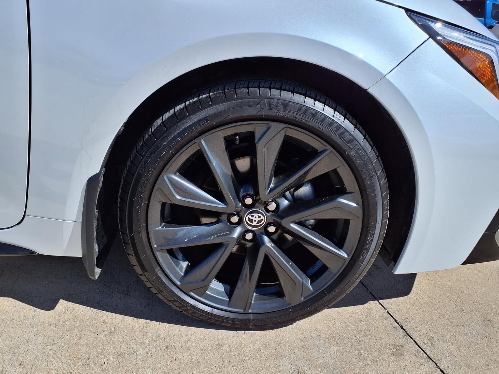 Certified 2025 Toyota Corolla SE w/ SE Premium Package image 9