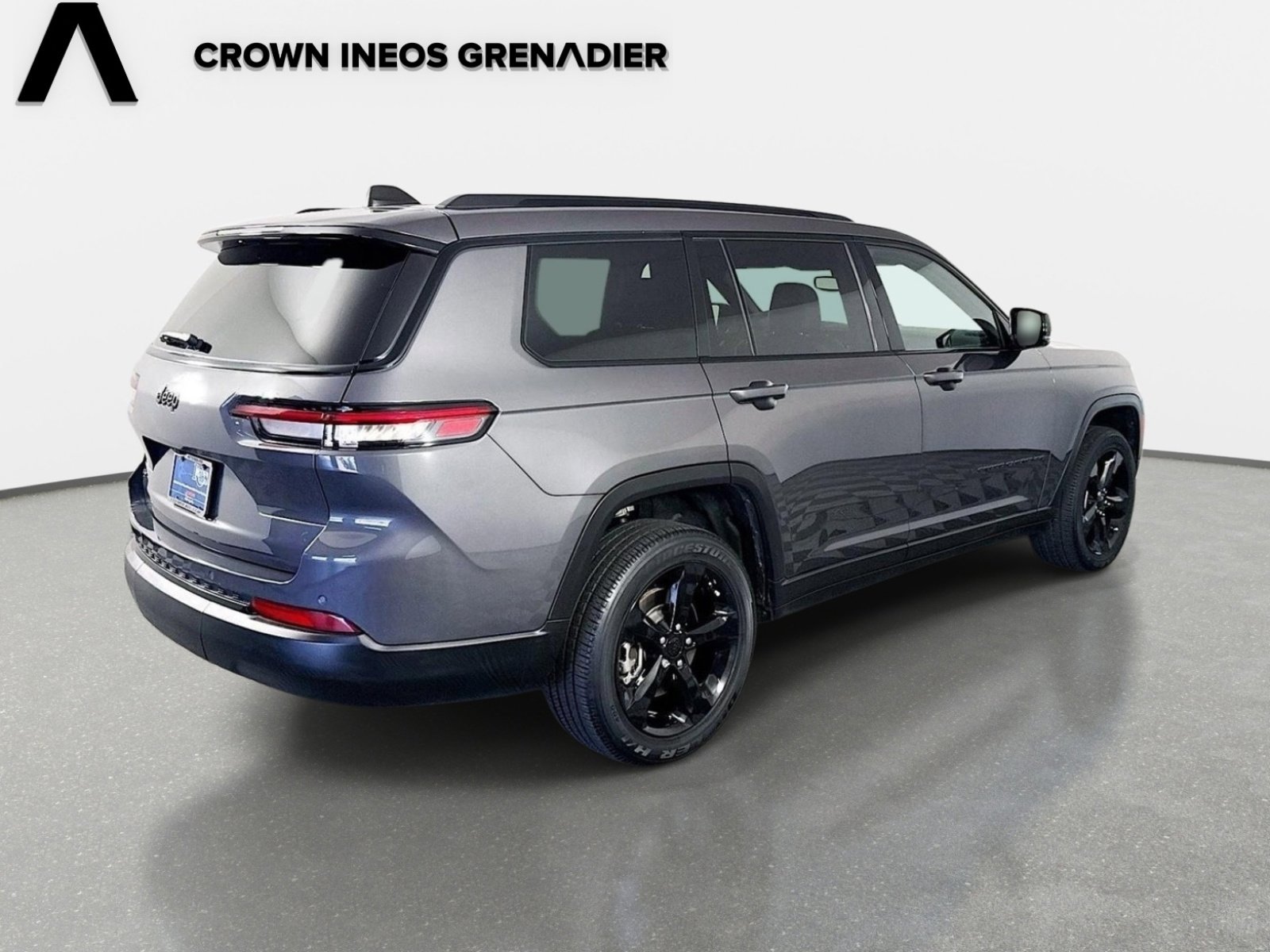 Used 2024 Jeep Grand Cherokee L Altitude AWD/4WD image 5