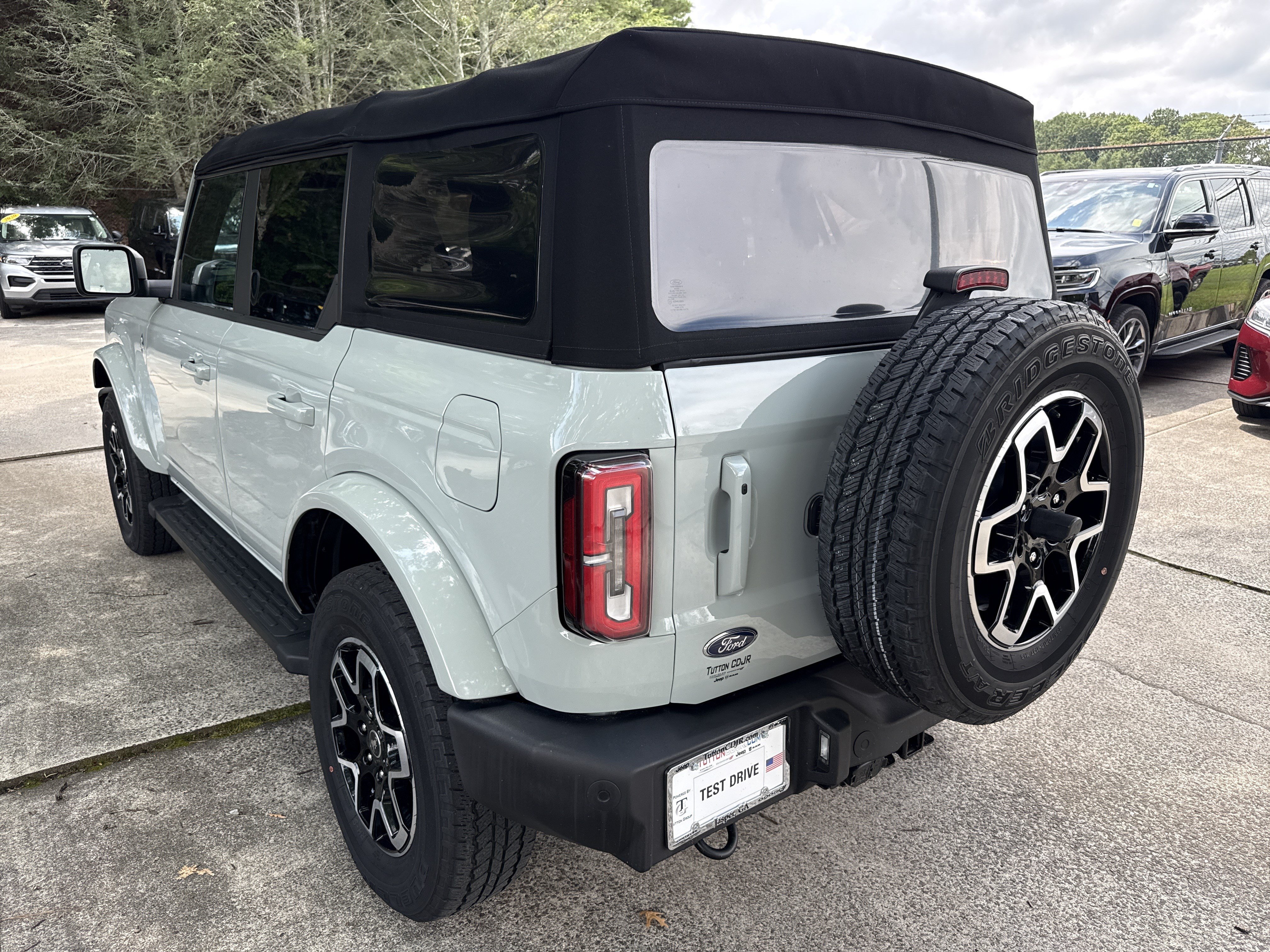Used 2022 Ford Bronco Outer Banks AWD/4WD image 5