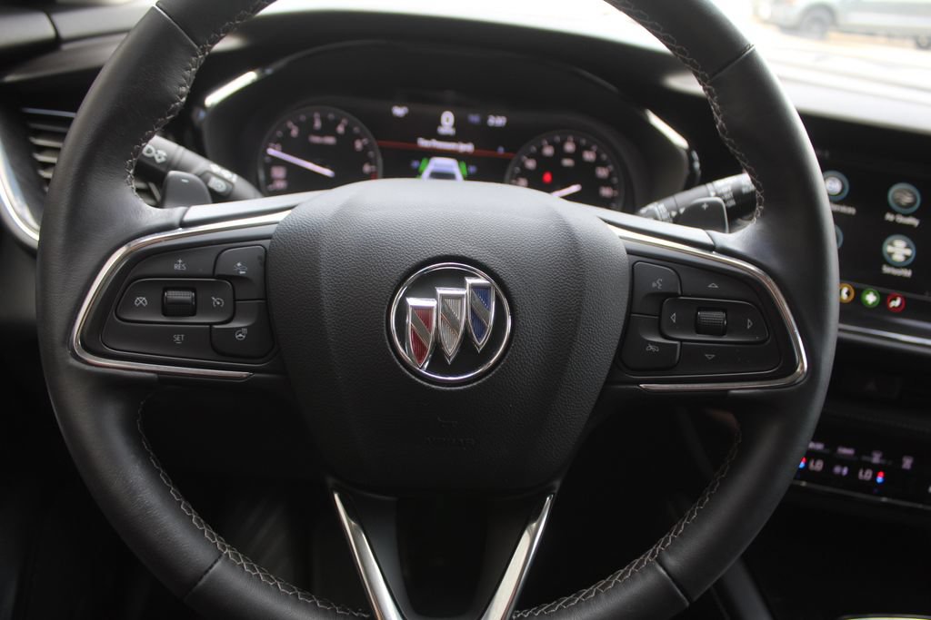 Used 2023 Buick Envision Essence FWD image 33