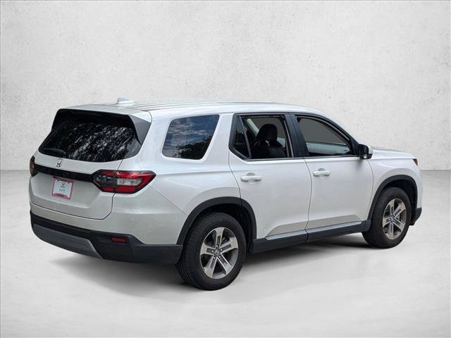 Certified 2025 Honda Pilot EX-L image 5