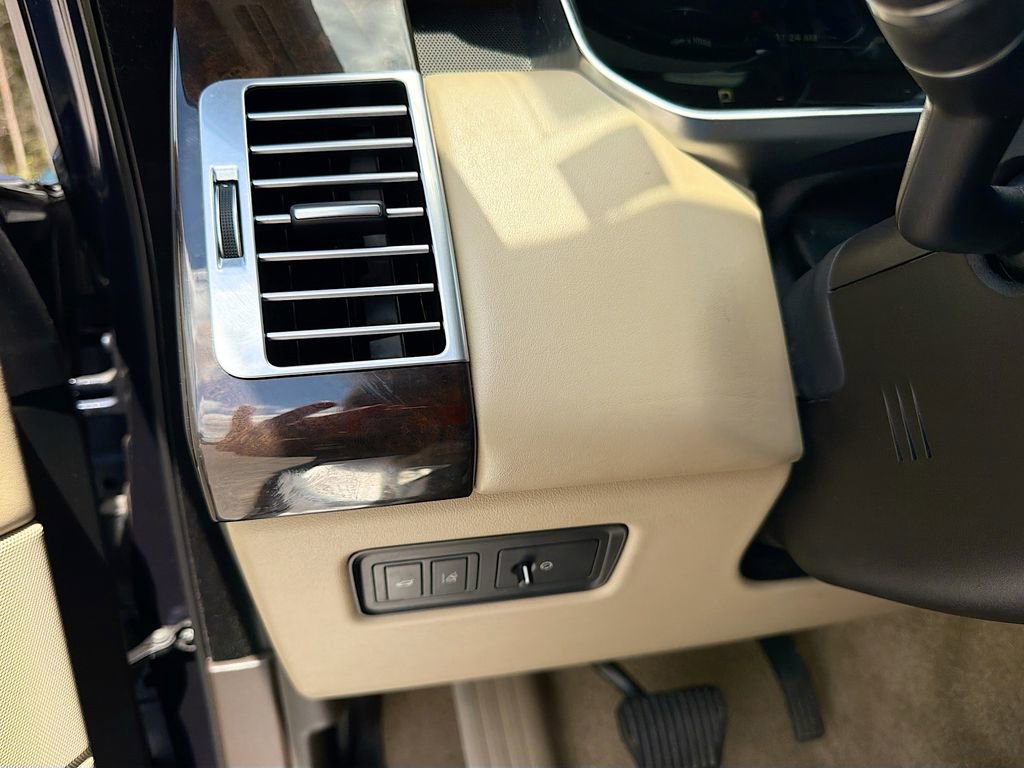 Used 2016 Land Rover Range Rover HSE AWD/4WD image 10