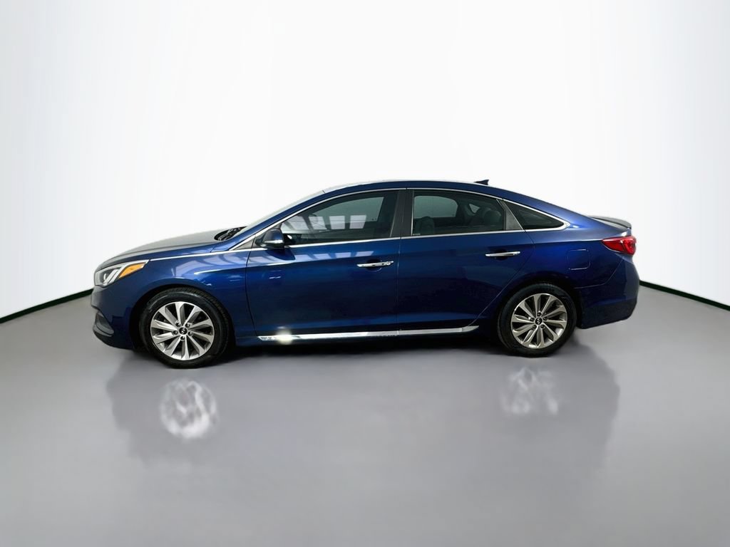 Used 2015 Hyundai Sonata Sport w/ Option Group 04 FWD image 4