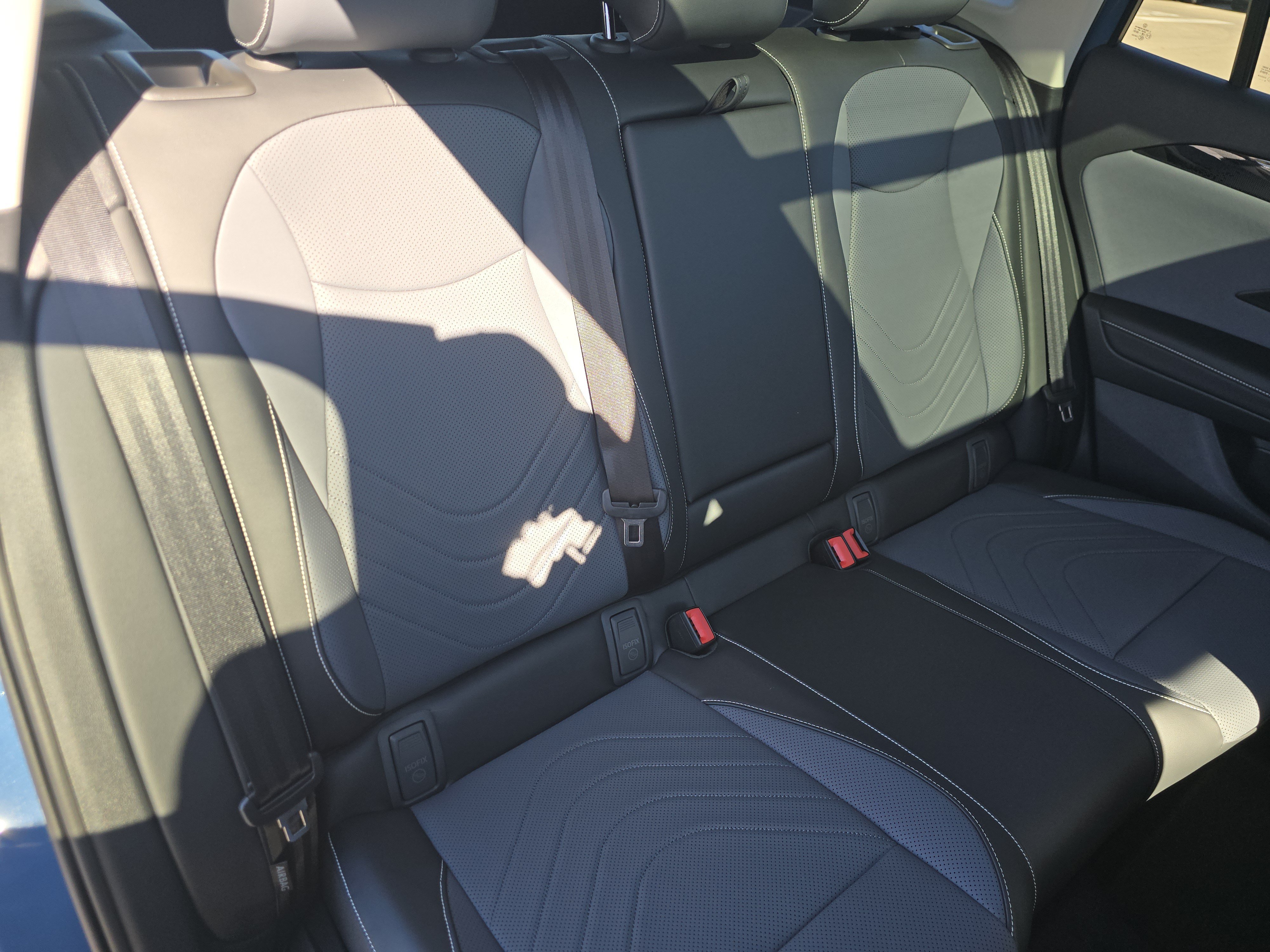 New 2026 Volkswagen Tiguan SE AWD/4WD image 18