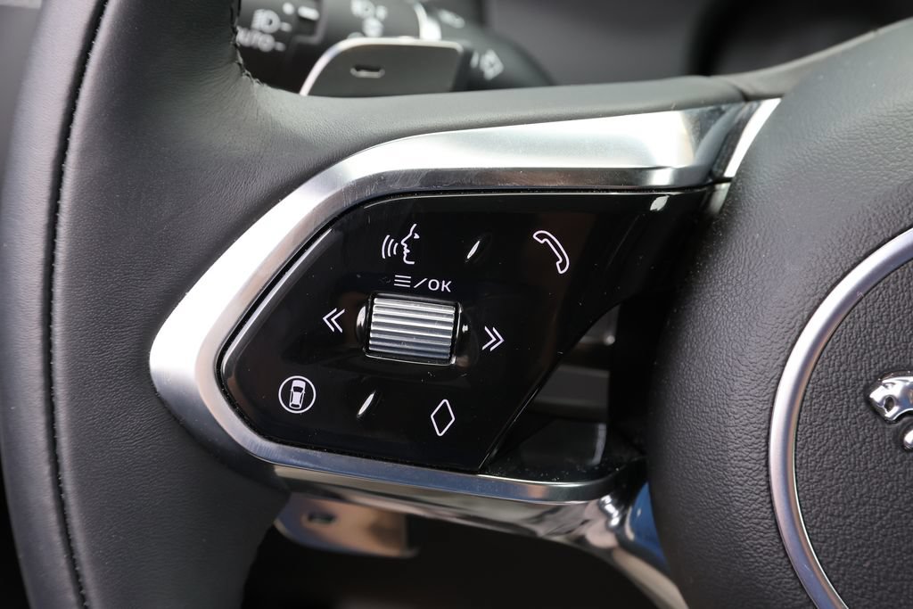 Certified 2026 Jaguar F-PACE R-Dynamic S AWD/4WD image 20
