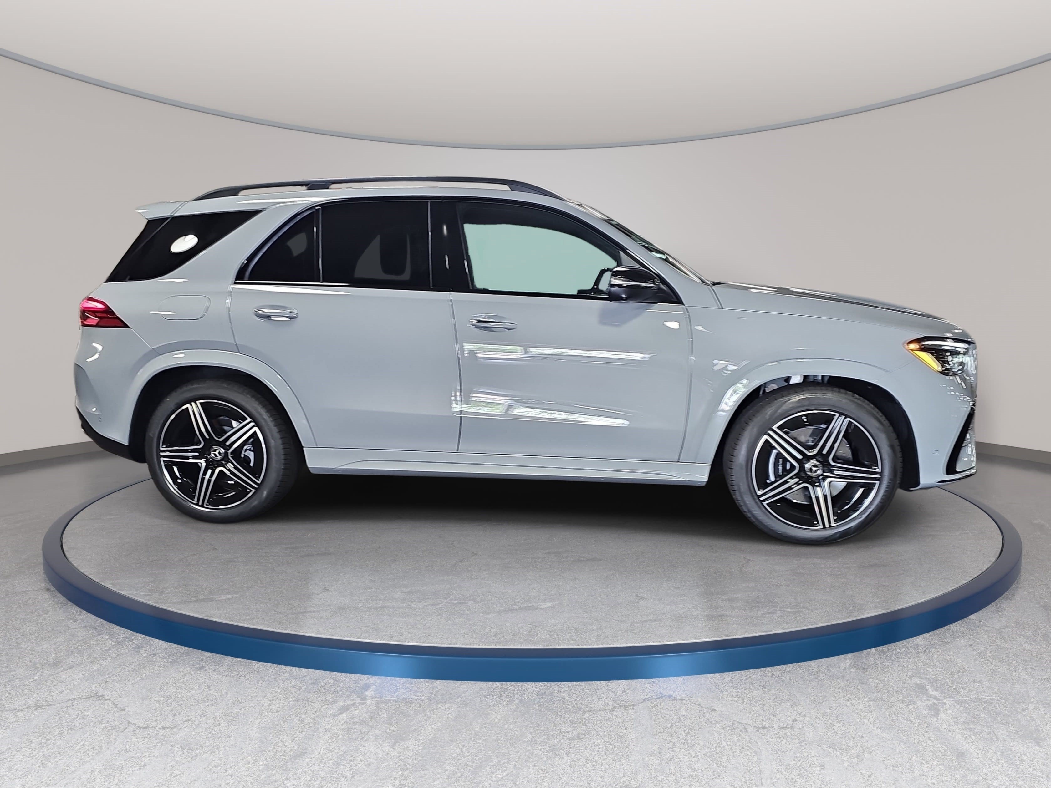 New 2026 Mercedes-Benz GLE 450 4MATIC image 4