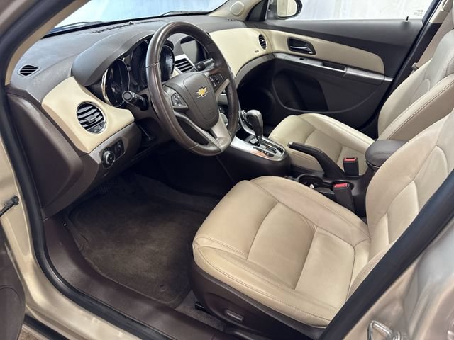 Used 2013 Chevrolet Cruze LTZ FWD image 12