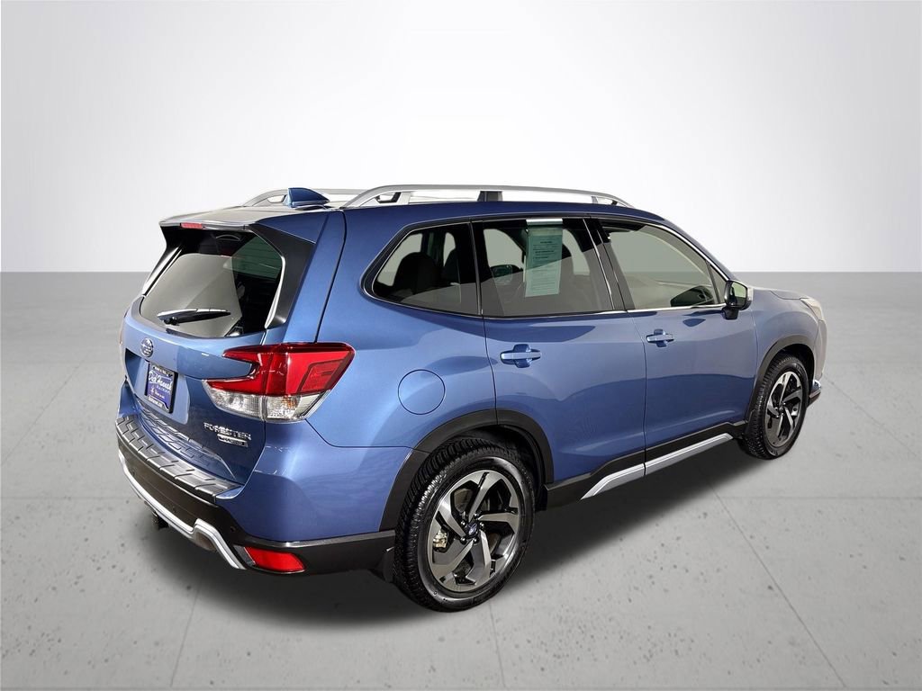 Certified 2023 Subaru Forester Touring AWD/4WD image 7