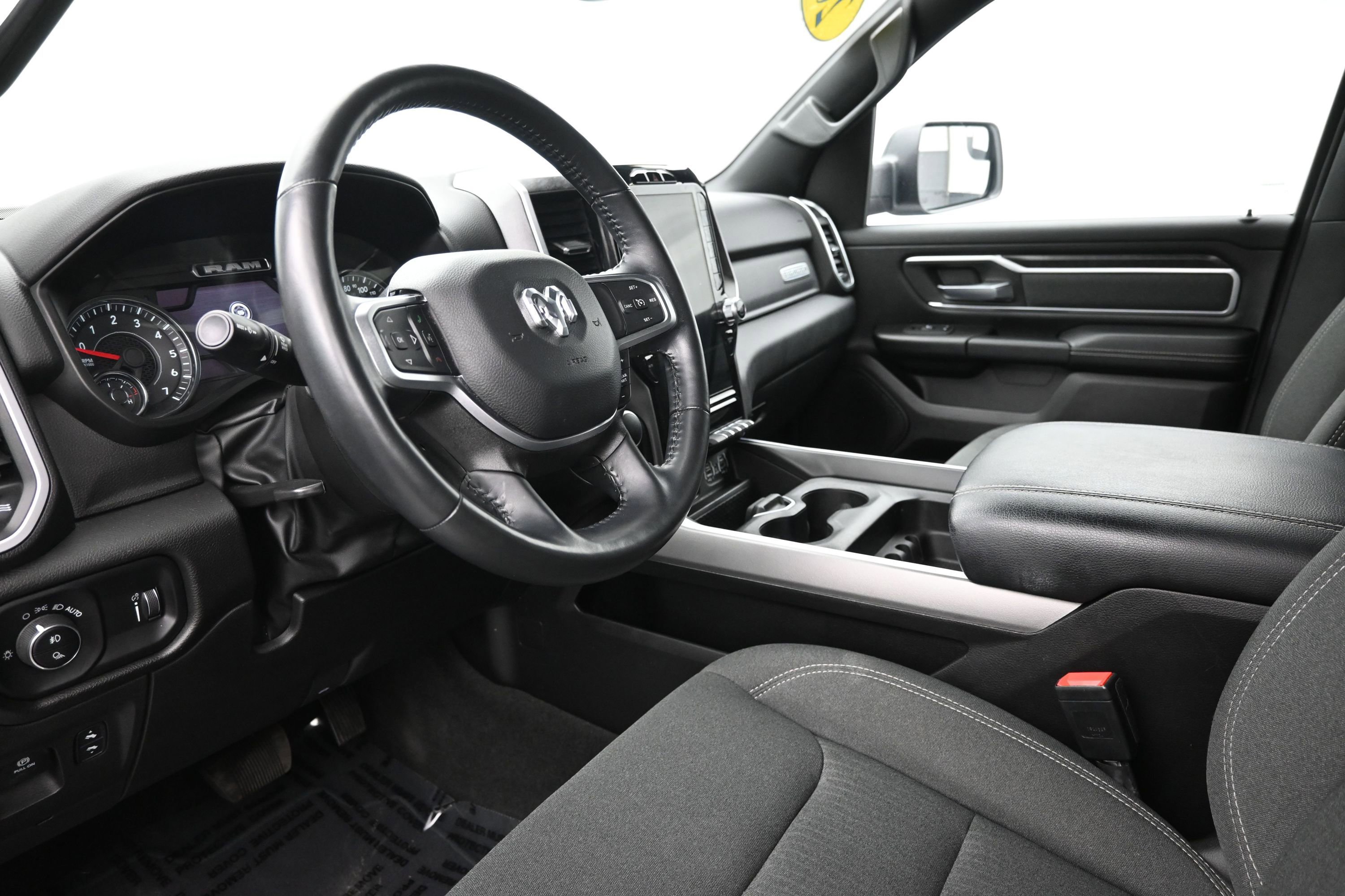 Used 2023 RAM 1500 Big Horn AWD/4WD image 10