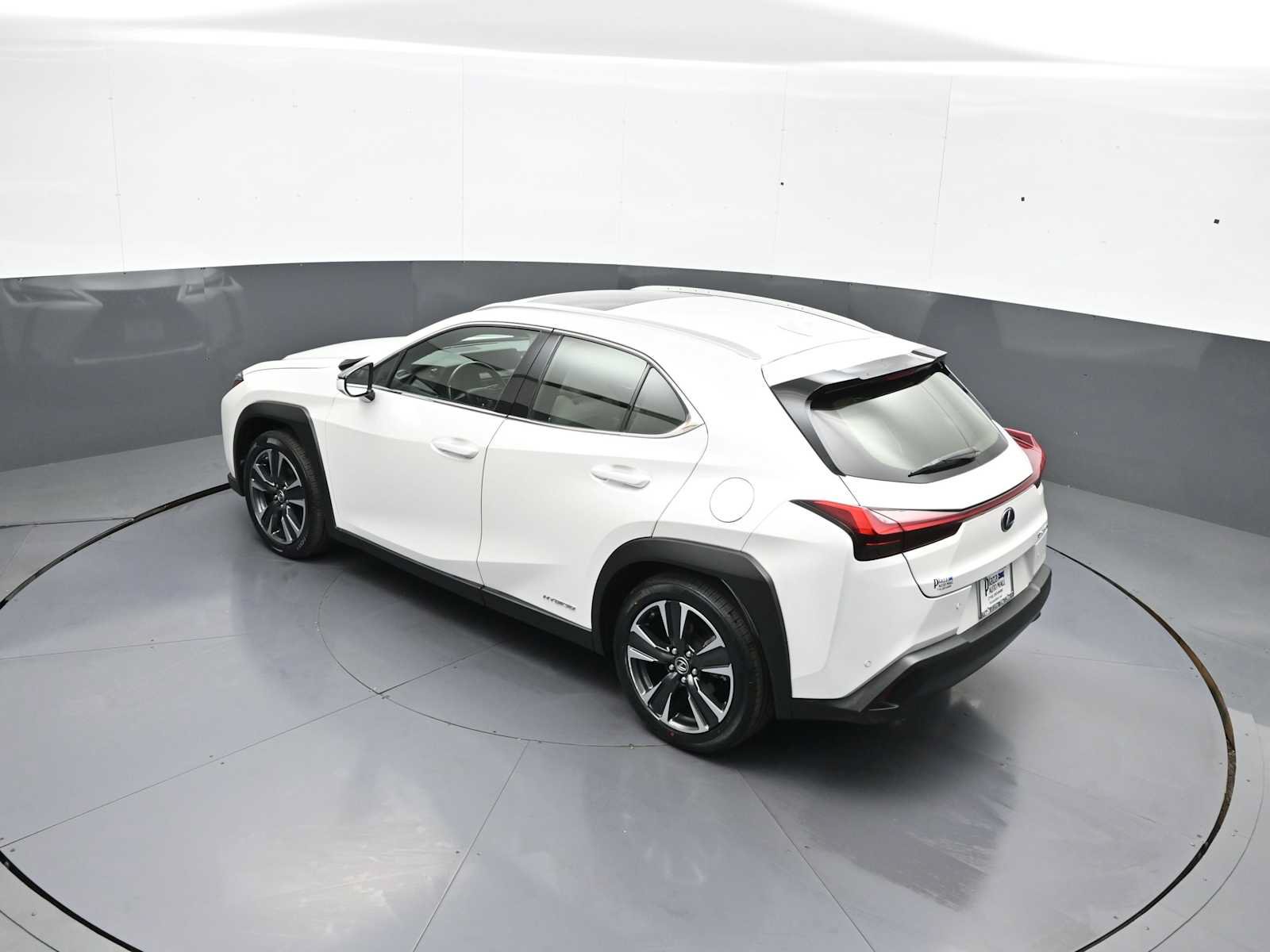 Used 2021 Lexus UX 250h w/ Premium Package AWD/4WD image 41
