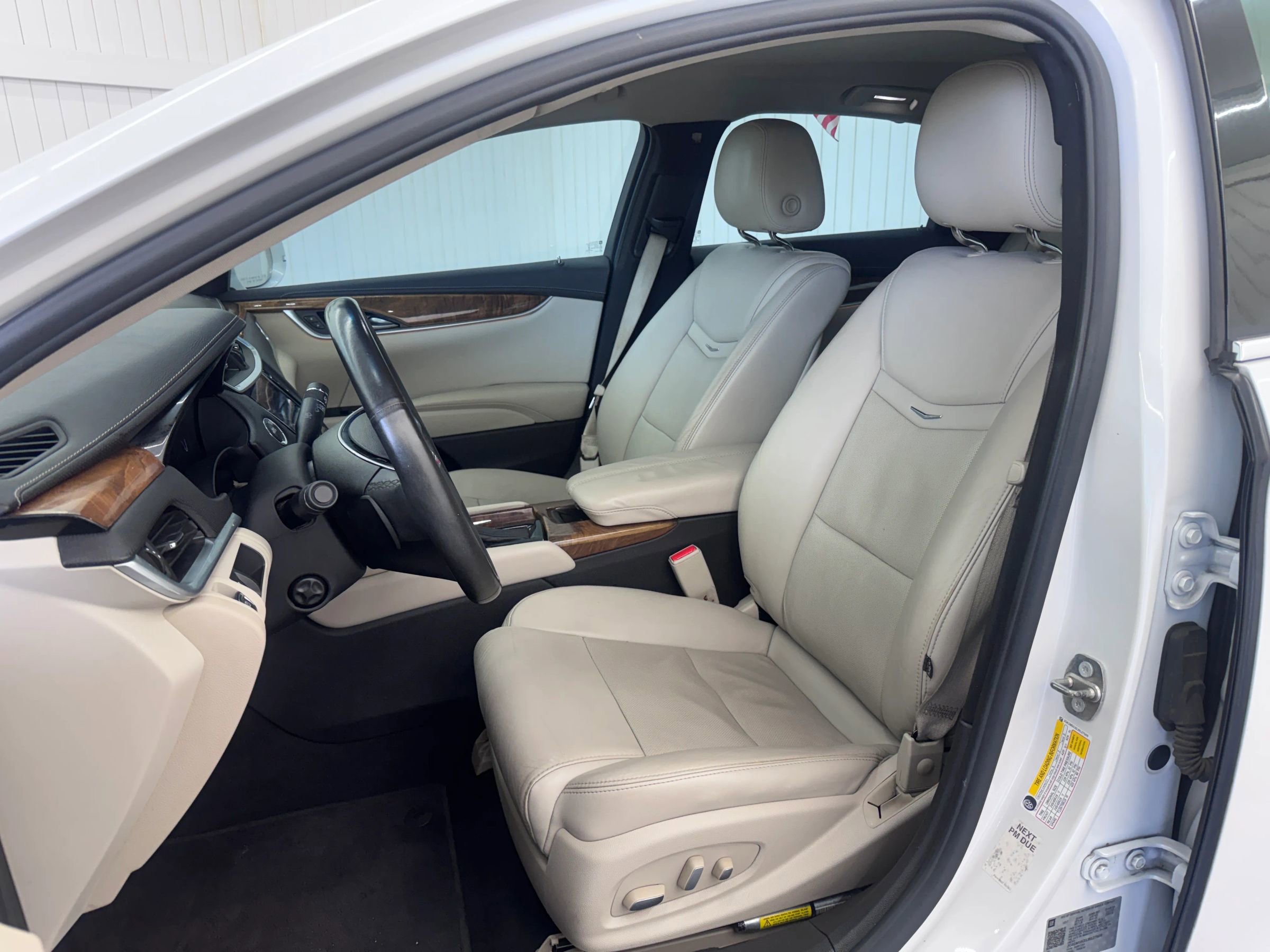 Used 2018 Cadillac XTS Luxury image 9