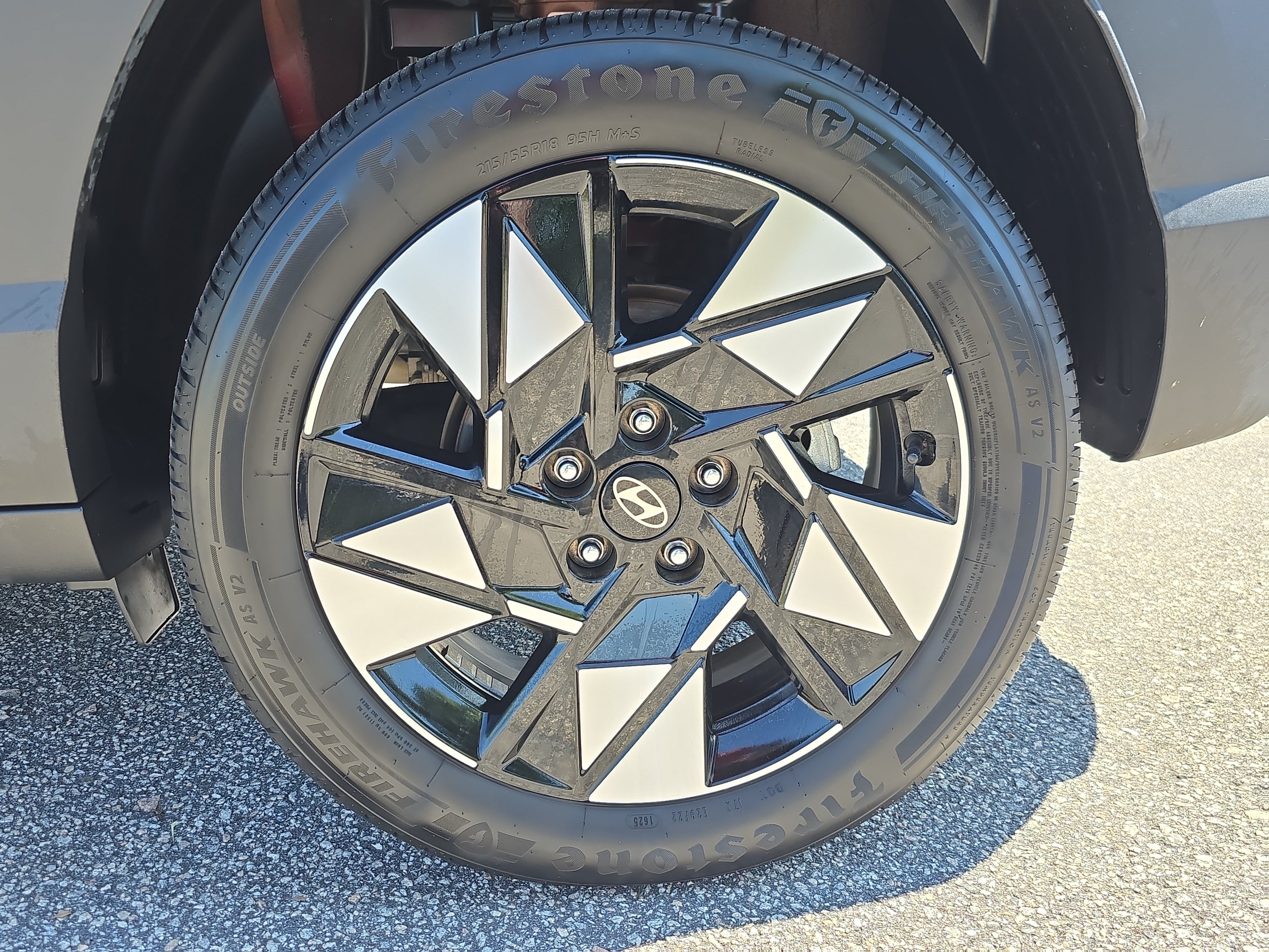 Used 2024 Hyundai Kona SEL AWD/4WD image 29