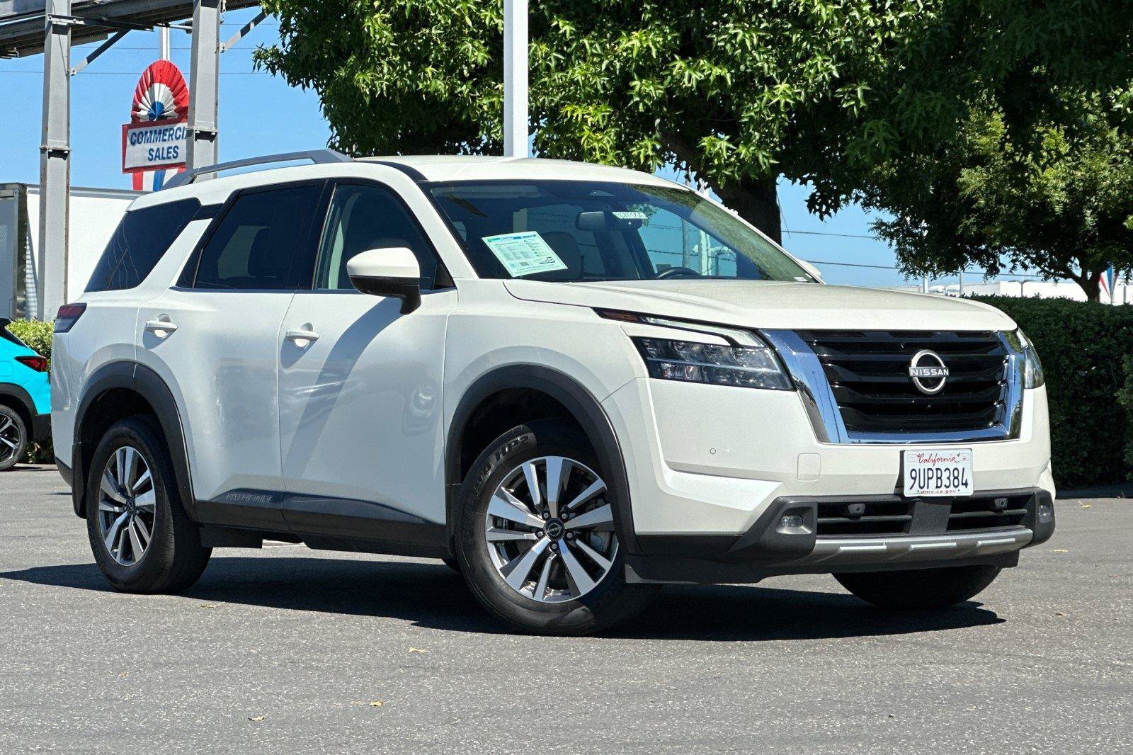 Used 2022 Nissan Pathfinder SL