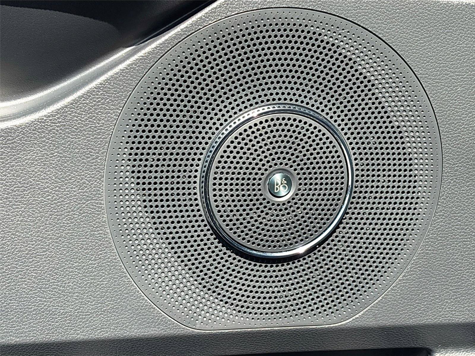 Used 2024 Ford Expedition Limited image 22