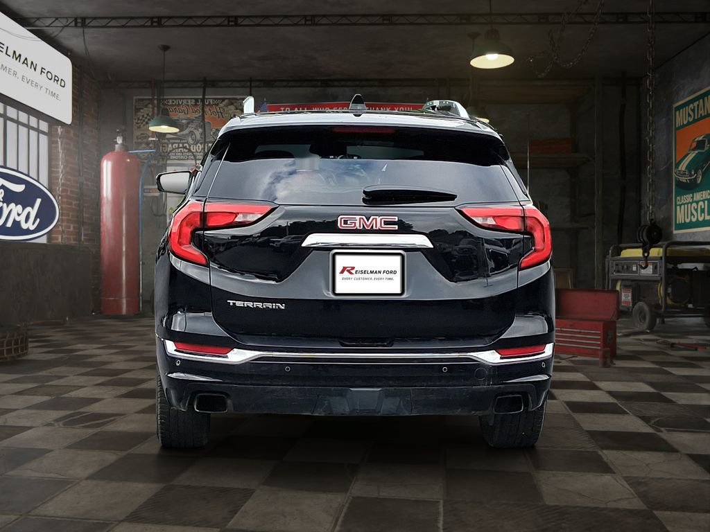 Used 2020 GMC Terrain Denali w/ LPO, Floor Liner Package FWD image 5