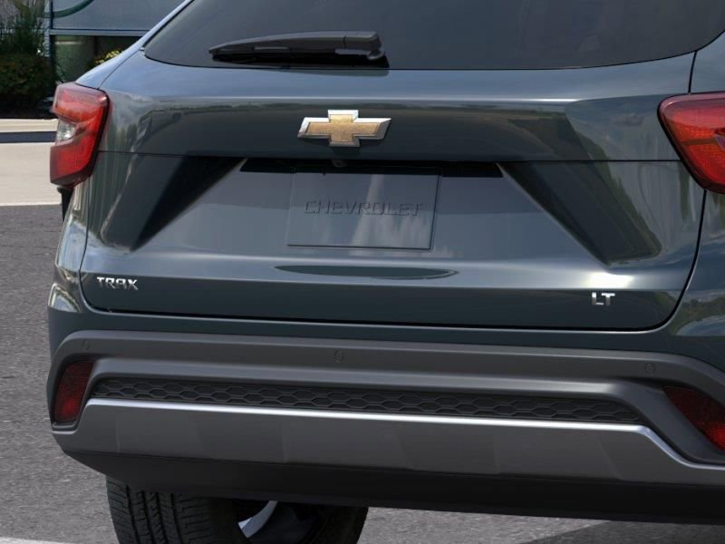 New 2026 Chevrolet Trax LT w/ Driver Confidence Package FWD image 14