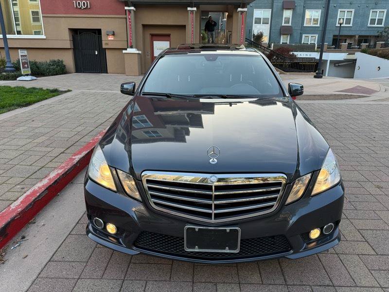 Used 2010 Mercedes-Benz E 550 Sedan image 16