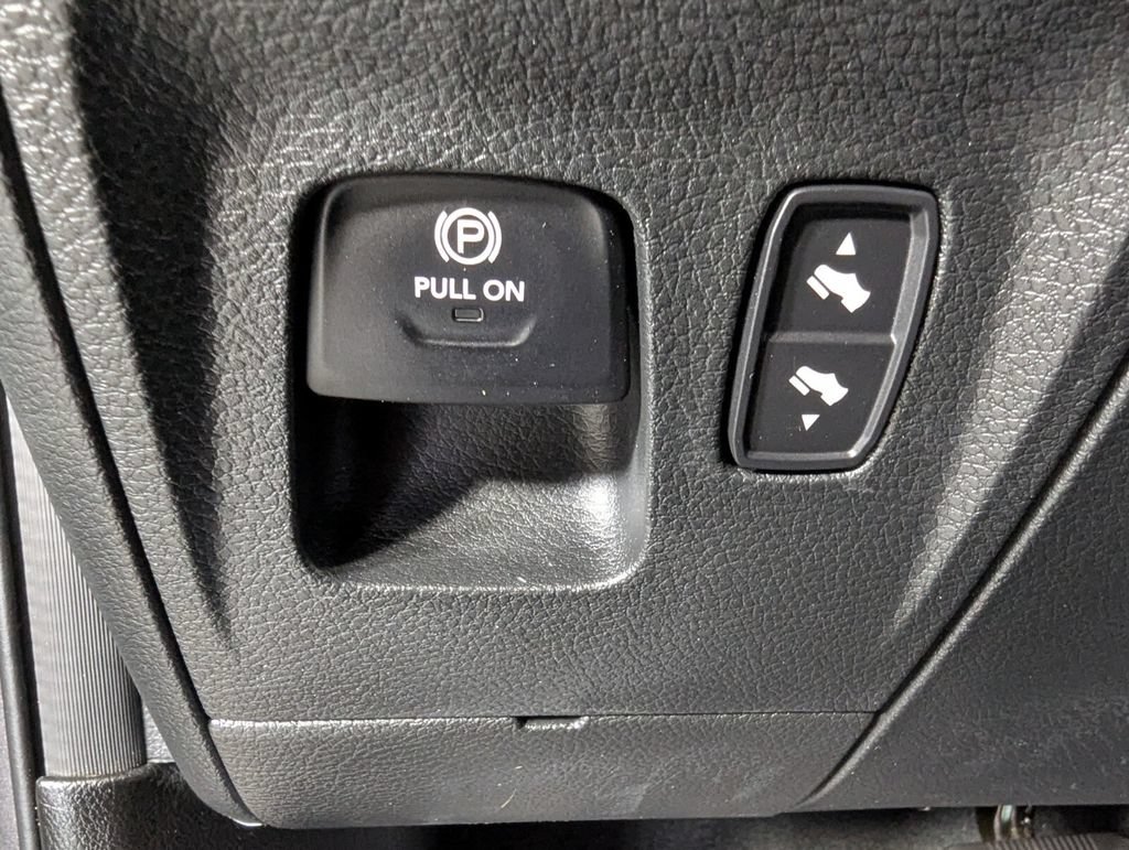 Used 2024 RAM 1500 Big Horn RWD image 13