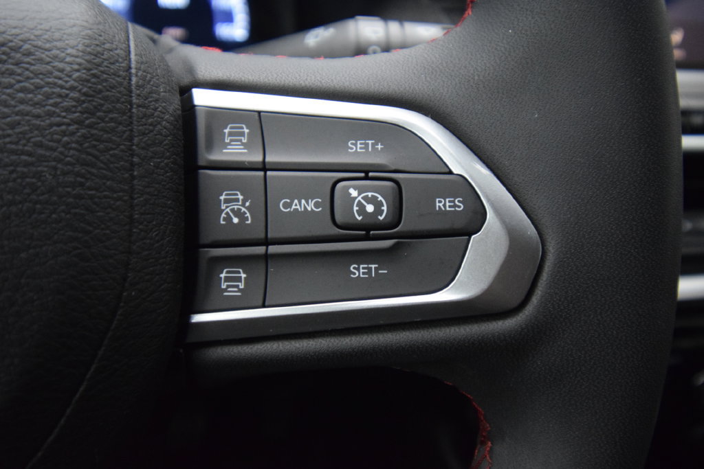 Certified 2023 Jeep Compass Trailhawk w/ Trailhawk Elite Group AWD/4WD image 33