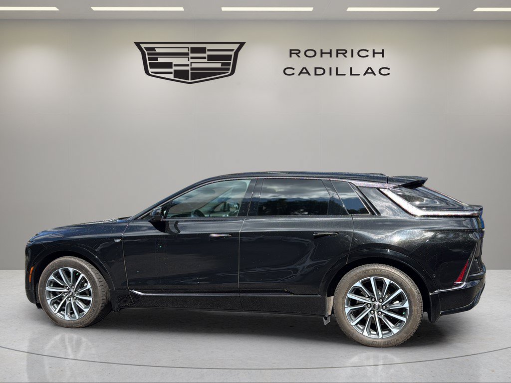 Certified 2024 Cadillac Lyriq Sport AWD/4WD image 7
