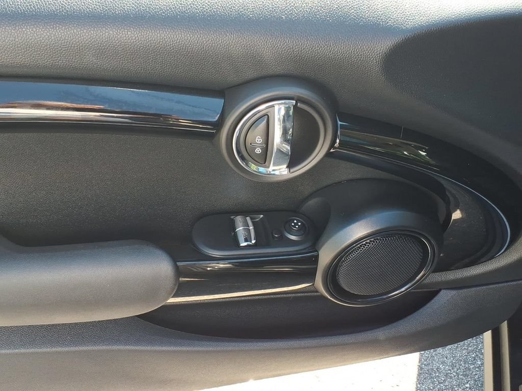 Used 2021 MINI Cooper S FWD image 14