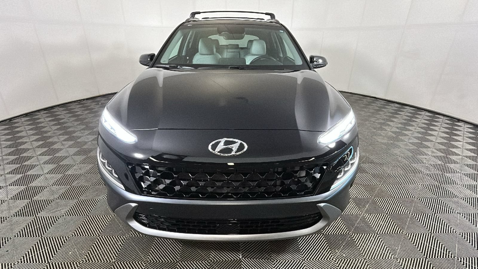 Used 2023 Hyundai Kona Limited AWD/4WD image 9