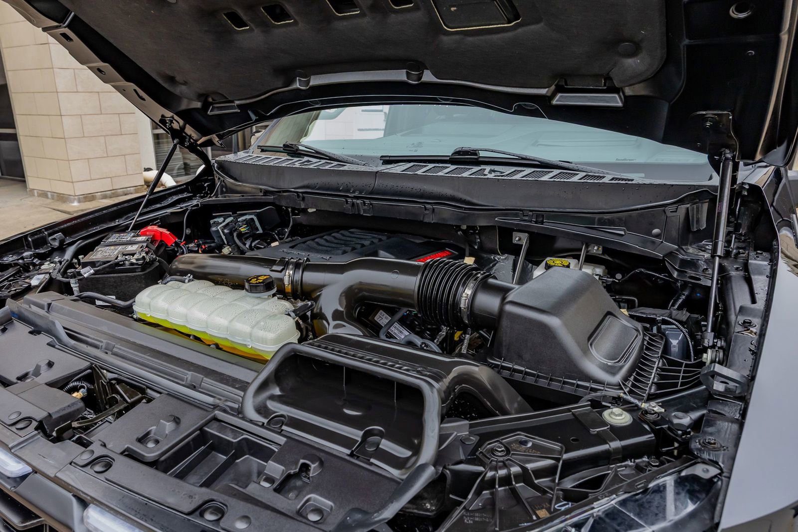 Used 2025 Ford F150 Raptor AWD/4WD image 41