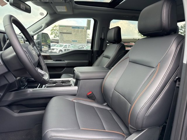 New 2025 Ford F250 Lariat w/ Chrome Package image 9