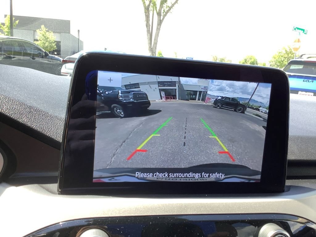 Used 2020 Ford Escape SE image 25